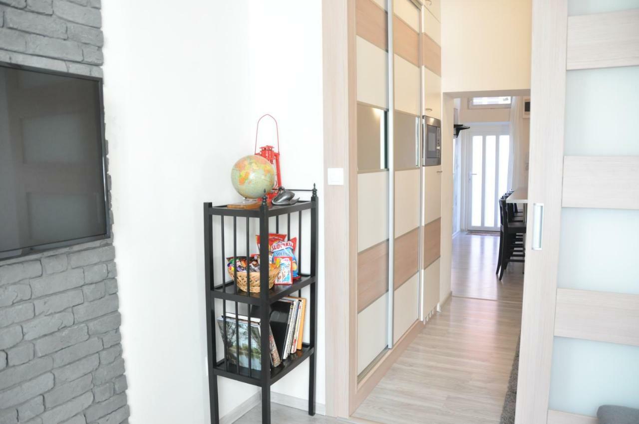 Modern & Historic Apartment 브라티슬라바 외부 사진